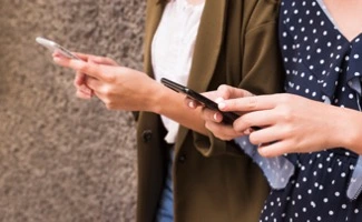 Usuarios de app en móvil 